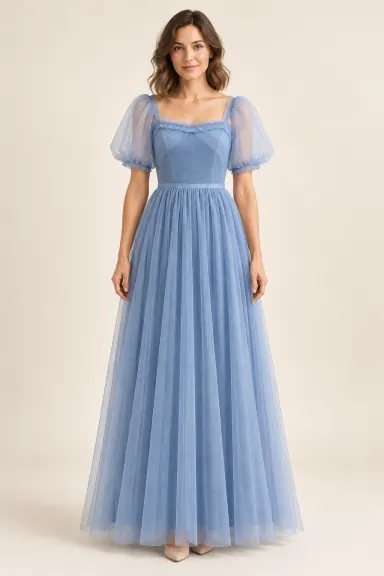 Robe demoiselle d’honneur dentelle Ondine, bleu grisé : robe portée par une femme adulte