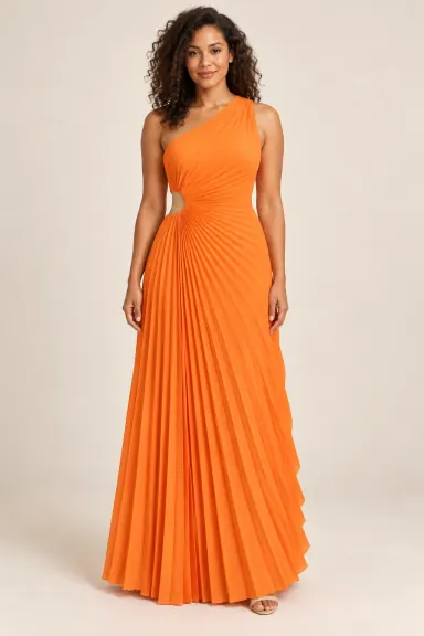 Robe demoiselle d’honneur orange Aurore, orange : robe portée par une femme adulte
